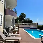 Apartament Blue With Shared Pool Split