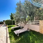 Apartament Blue With Shared Pool