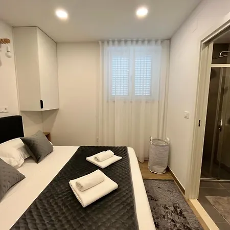 Blue With Shared Pool * Спліт