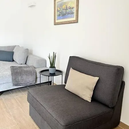 Apartment Blue With Shared Pool *